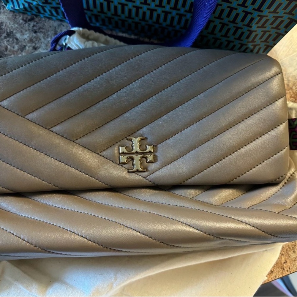 Tory Burch Quilted Leather Shoulder Bag in Taupe